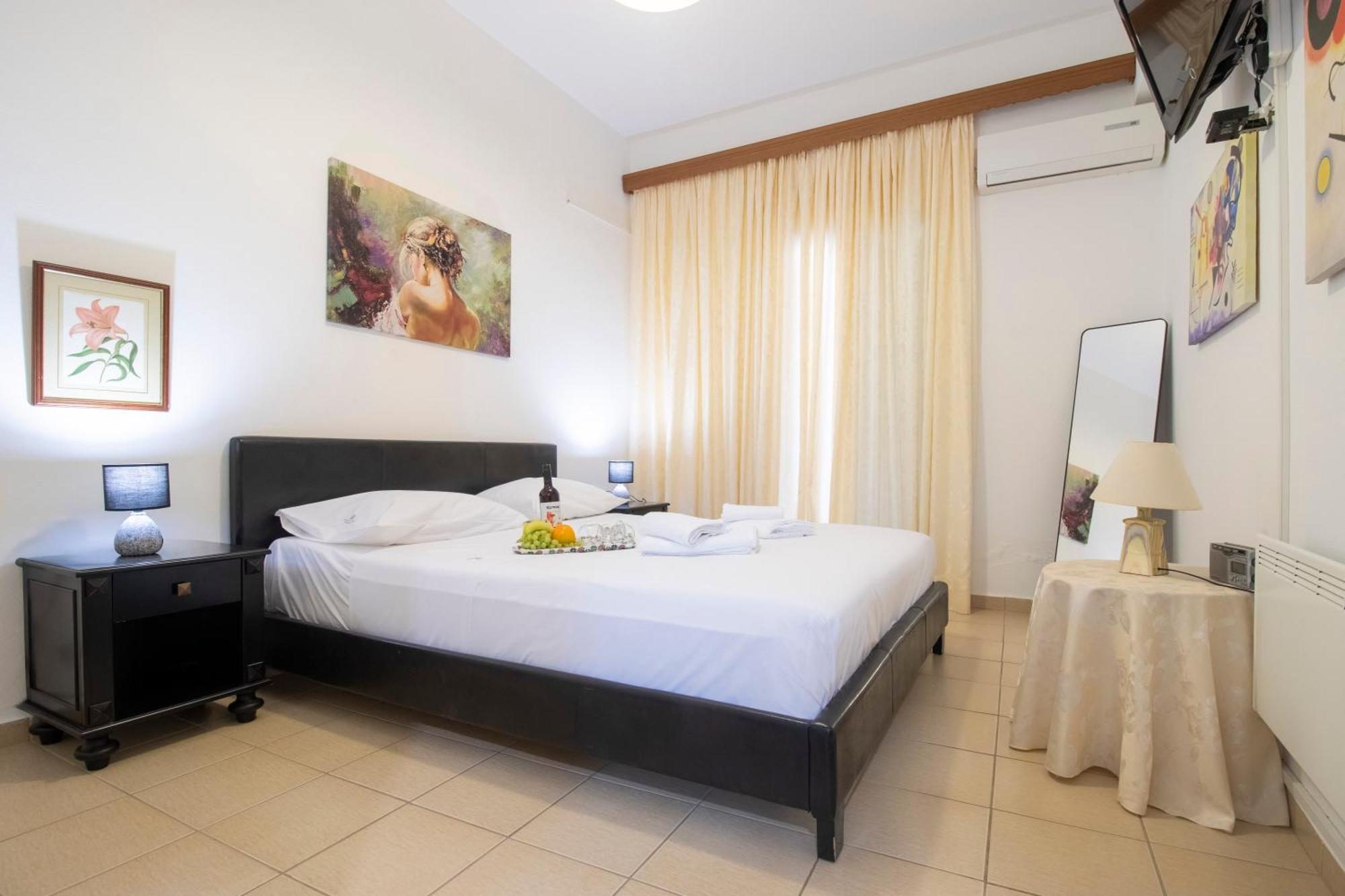Local Apt Near City Lights 1 Apartment Heraklion  Exterior photo